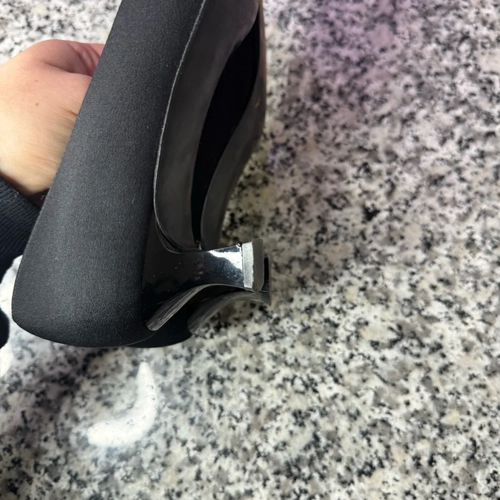 Stuart Weitzman Elegant Black Minimal Women's Kitten Heels Shoes Size 9 - Picture 9 of 10